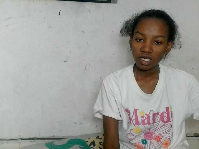Claudiaah live cam on BongaCams