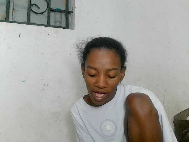 Claudiaah live cam on BongaCams