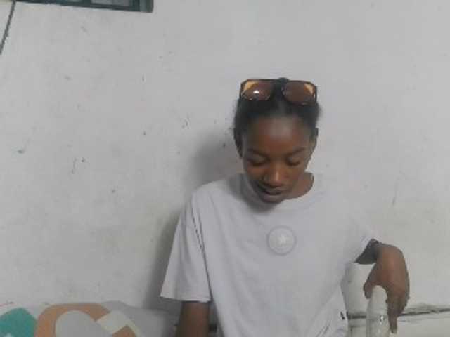 Claudiaah live cam on BongaCams