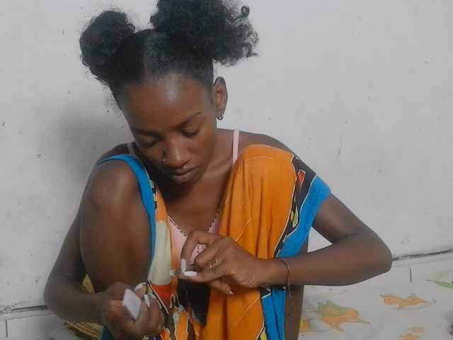 Claudiaah live cam on BongaCams
