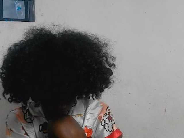 Claudiaah live cam on BongaCams