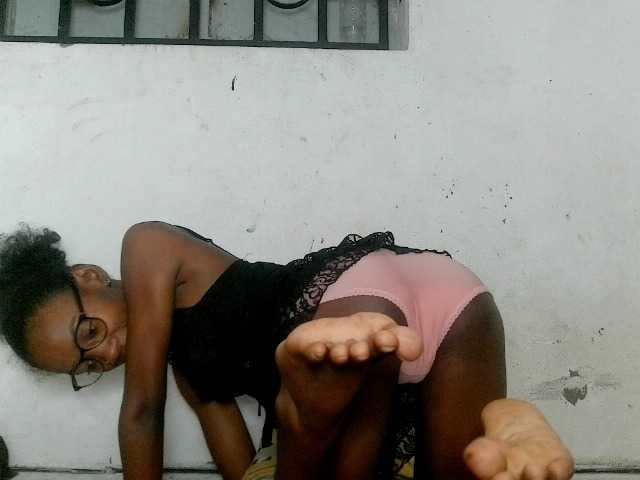 Claudiaah live cam on BongaCams