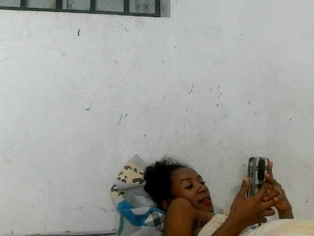 Claudiaah live cam on BongaCams