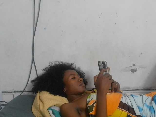 Claudiaah live cam