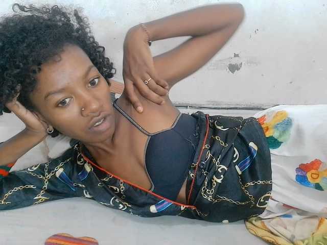 Claudiaah live cam on BongaCams