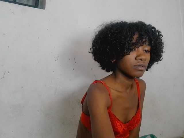 Claudiaah live cam on BongaCams