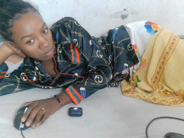 Claudiaah live cam on BongaCams