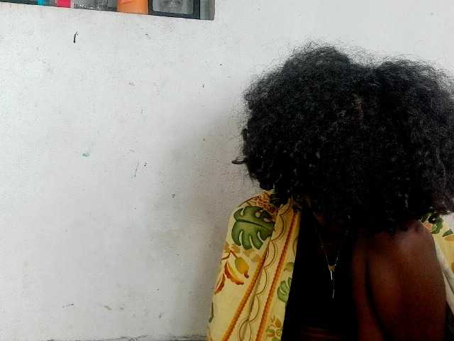 Claudiaah live cam on BongaCams
