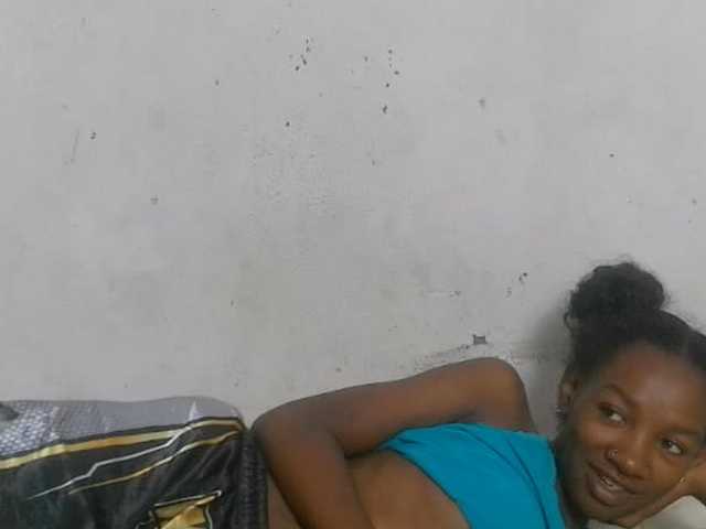 Claudiaah live cam on BongaCams