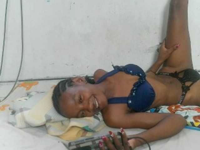 Claudiaah live cam on BongaCams