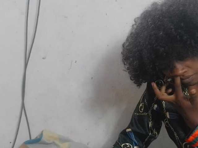 Claudiaah live cam on BongaCams