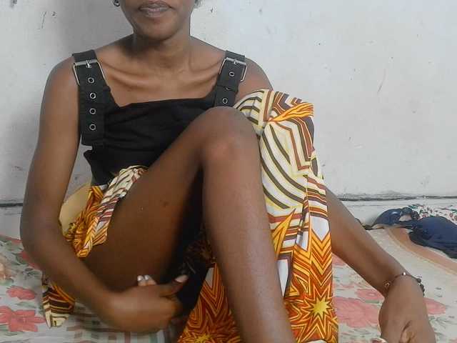 Claudiaah live cam on BongaCams