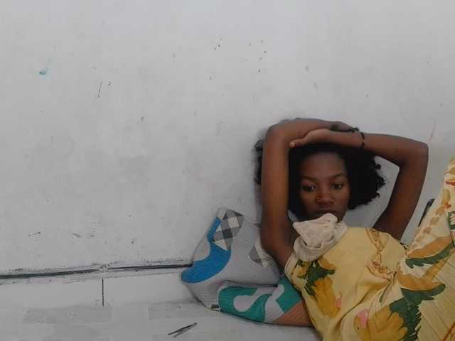 Claudiaah live cam on BongaCams