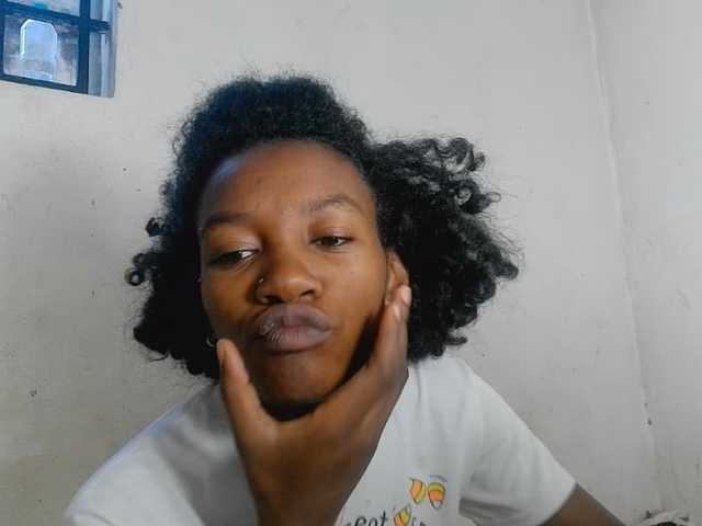 Claudiaah live cam on BongaCams