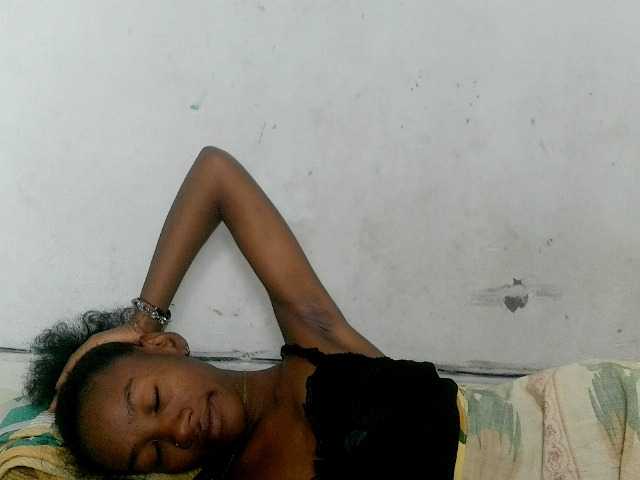 Claudiaah live cam on BongaCams