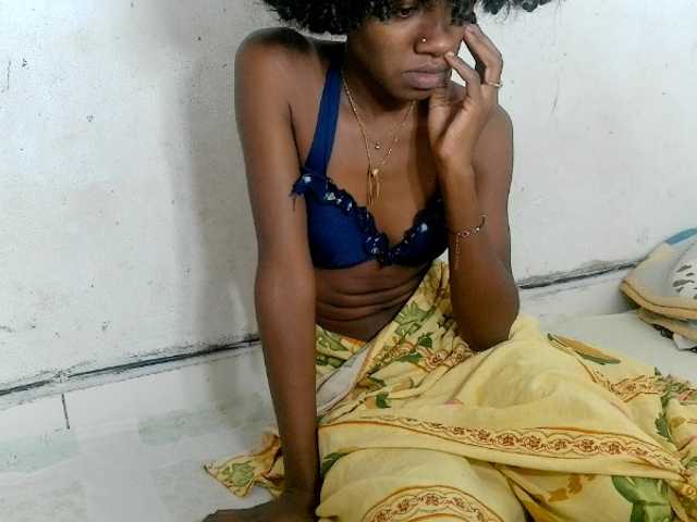 Claudiaah live cam on BongaCams