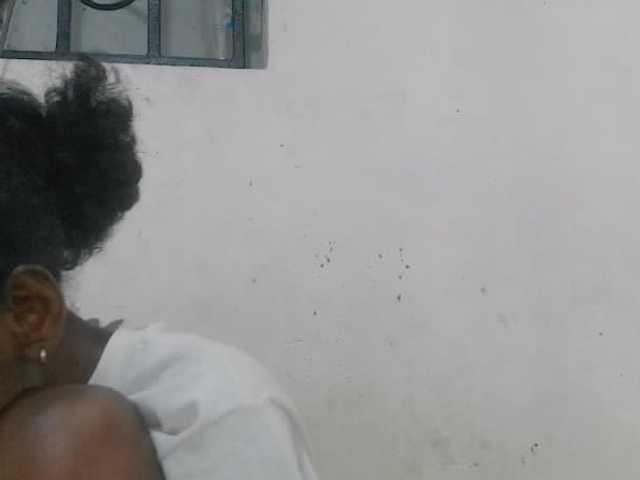 Claudiaah live cam on BongaCams