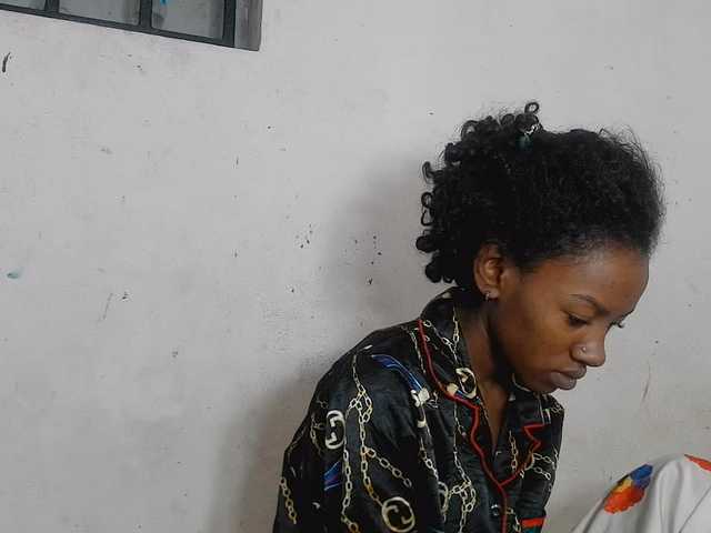Claudiaah live cam on BongaCams