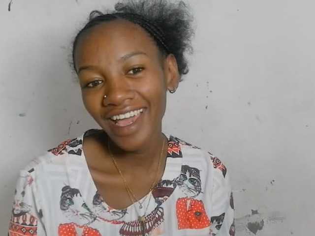 Claudiaah live cam on BongaCams