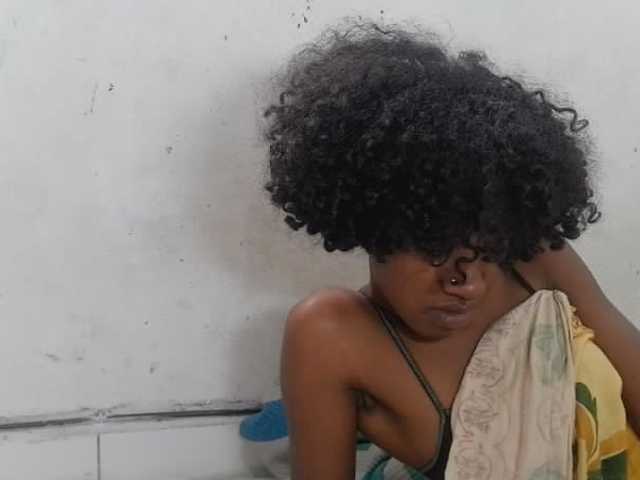 Claudiaah live cam on BongaCams