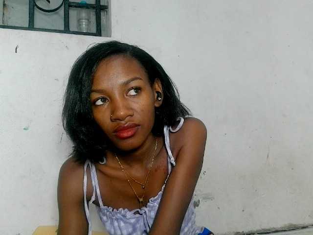 Claudiaah live cam on BongaCams