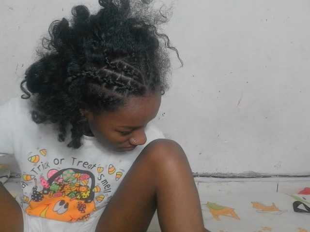 Claudiaah live cam on BongaCams