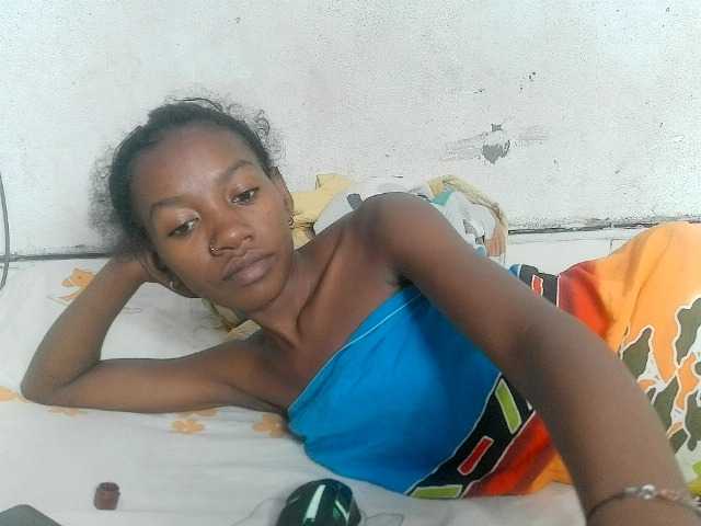 Claudiaah live cam on BongaCams