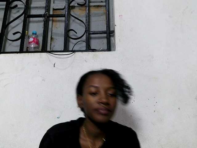 Claudiaah live cam on BongaCams