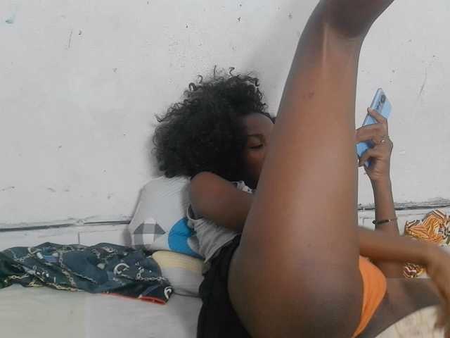 Claudiaah live cam on BongaCams