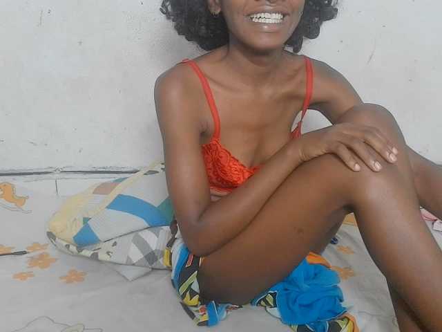 Claudiaah live cam on BongaCams