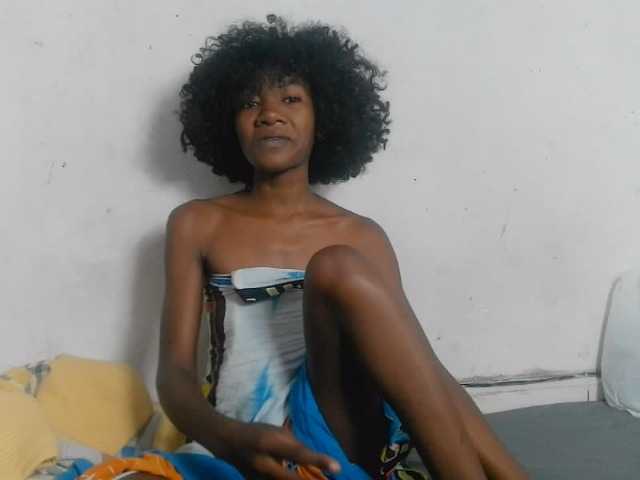 Claudiaah live cam on BongaCams