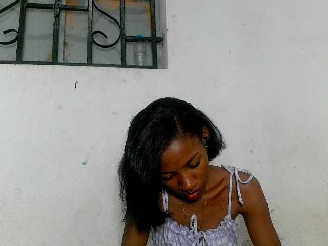 Claudiaah live cam on BongaCams