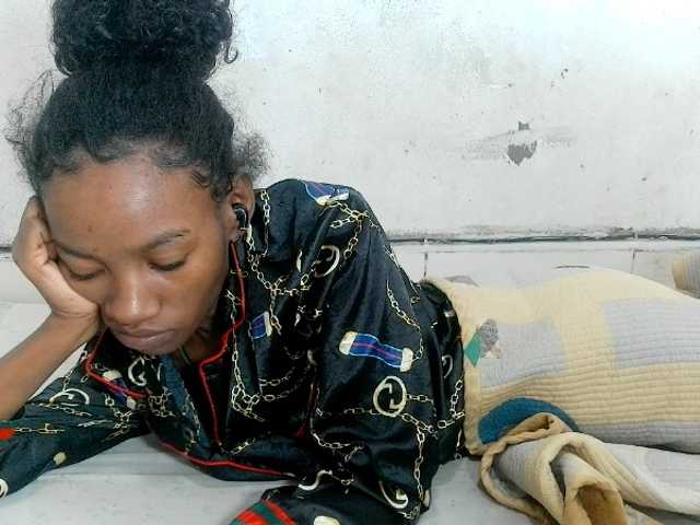 Claudiaah live cam on BongaCams