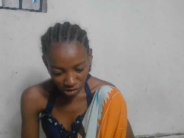 Claudiaah live cam on BongaCams