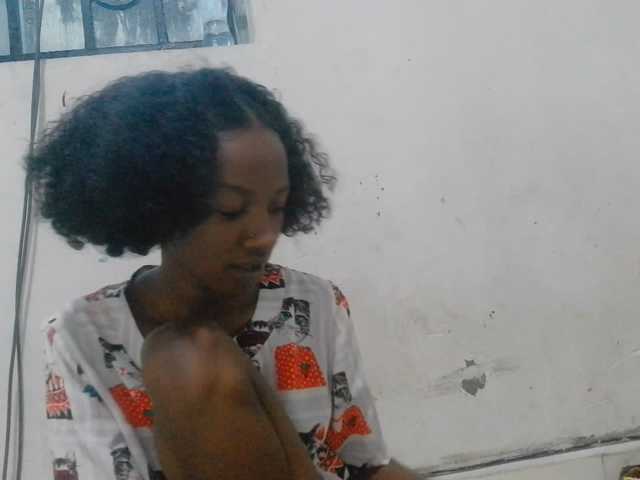 Claudiaah live cam on BongaCams