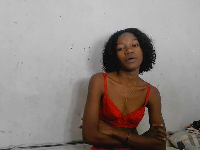 Claudiaah live cam on BongaCams