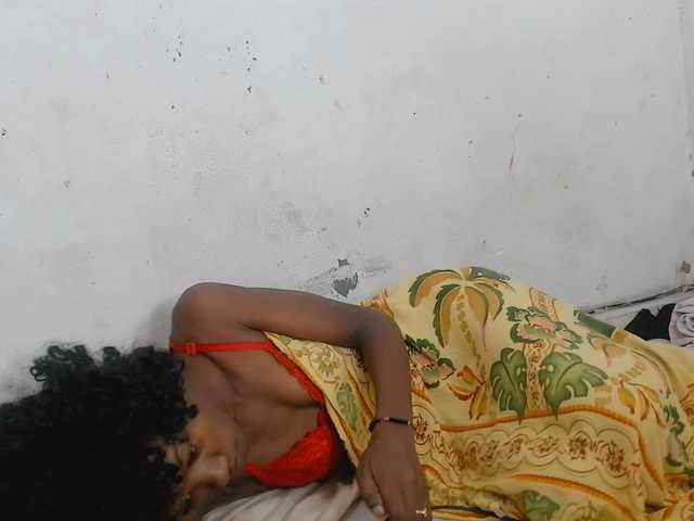 Claudiaah live cam on BongaCams