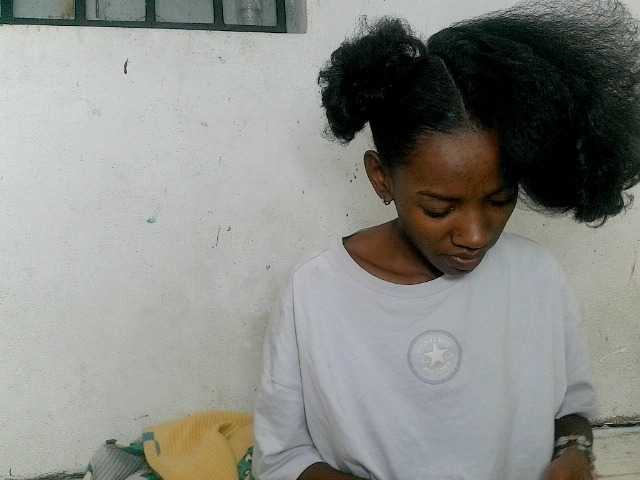 Claudiaah live cam on BongaCams