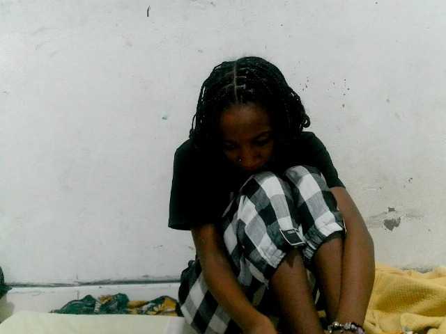 Claudiaah live cam on BongaCams