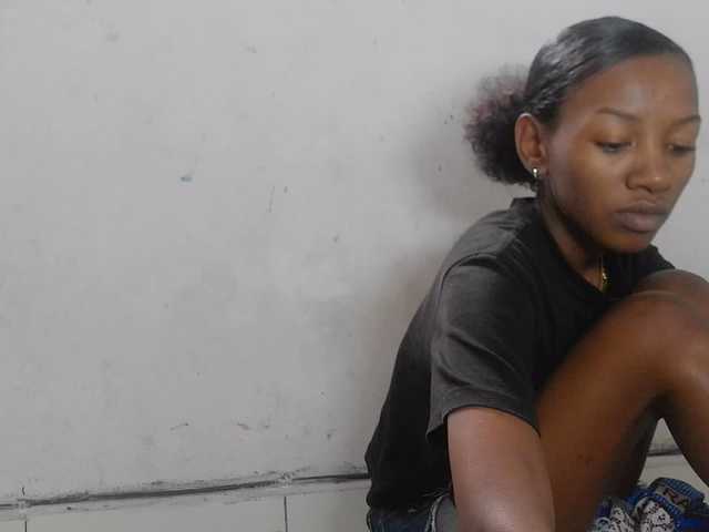 Claudiaah live cam on BongaCams