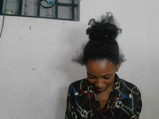 Claudiaah live cam on BongaCams