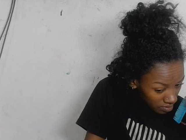 Claudiaah live cam on BongaCams