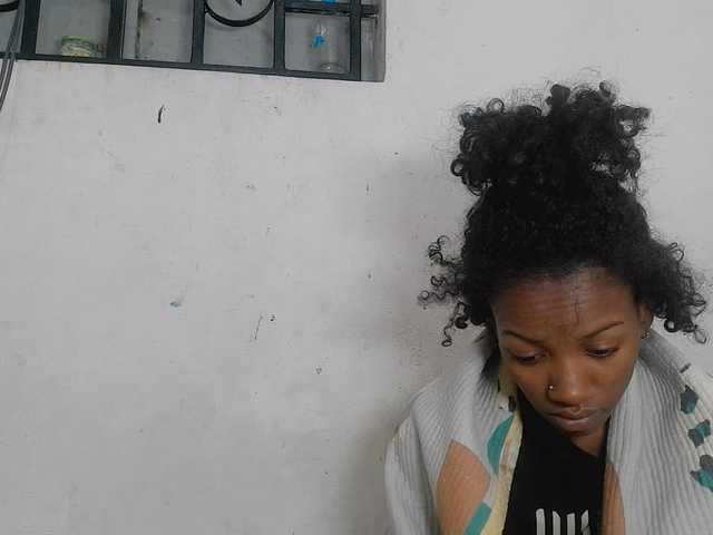 Claudiaah live cam on BongaCams