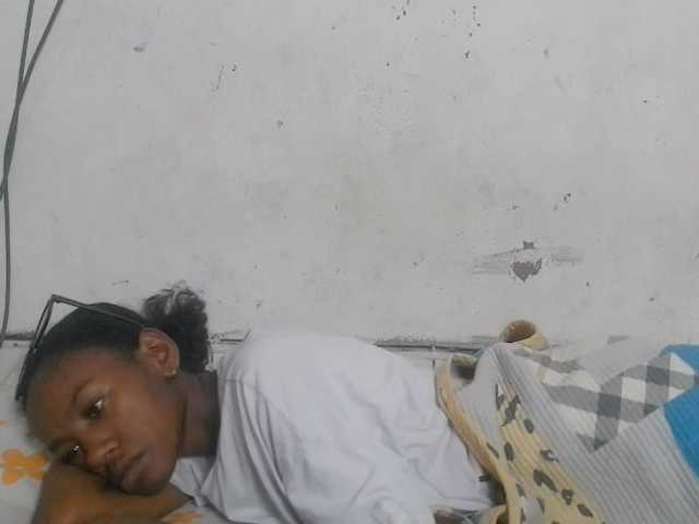 Claudiaah live cam on BongaCams