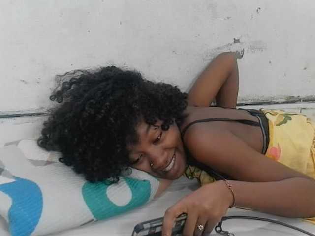 Claudiaah live cam on BongaCams