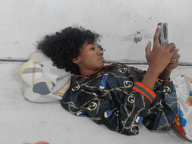 Claudiaah live cam on BongaCams