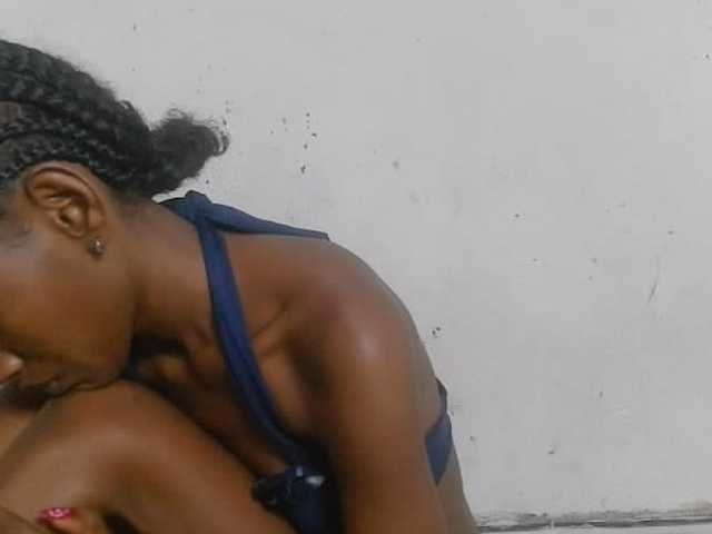 Claudiaah live cam on BongaCams