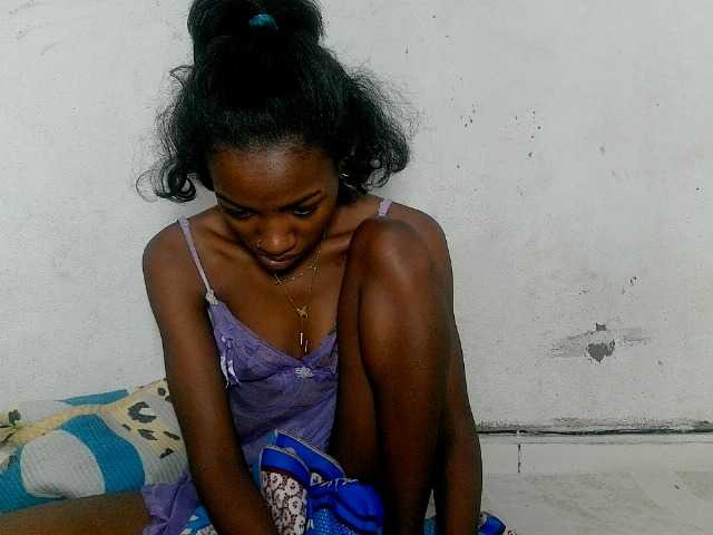 Claudiaah live cam on BongaCams