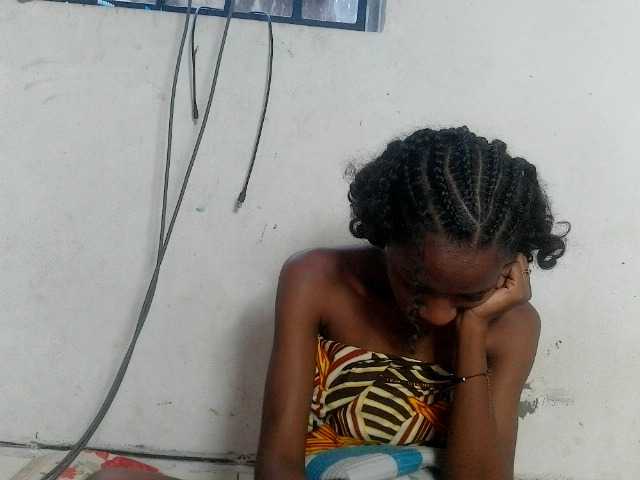 Claudiaah live cam on BongaCams