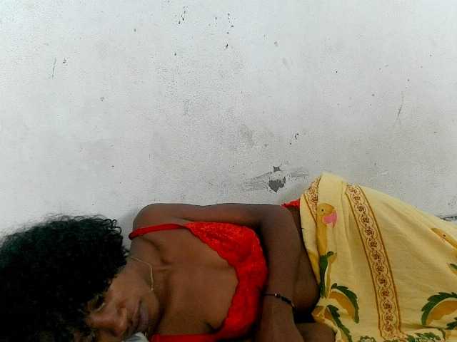 Claudiaah live cam on BongaCams